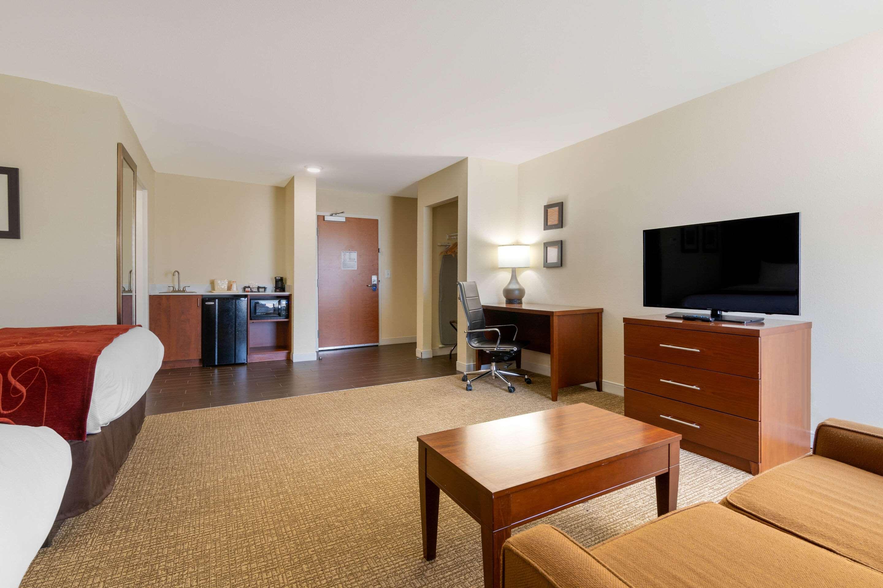 Comfort Inn & Suites Macon West Exteriér fotografie