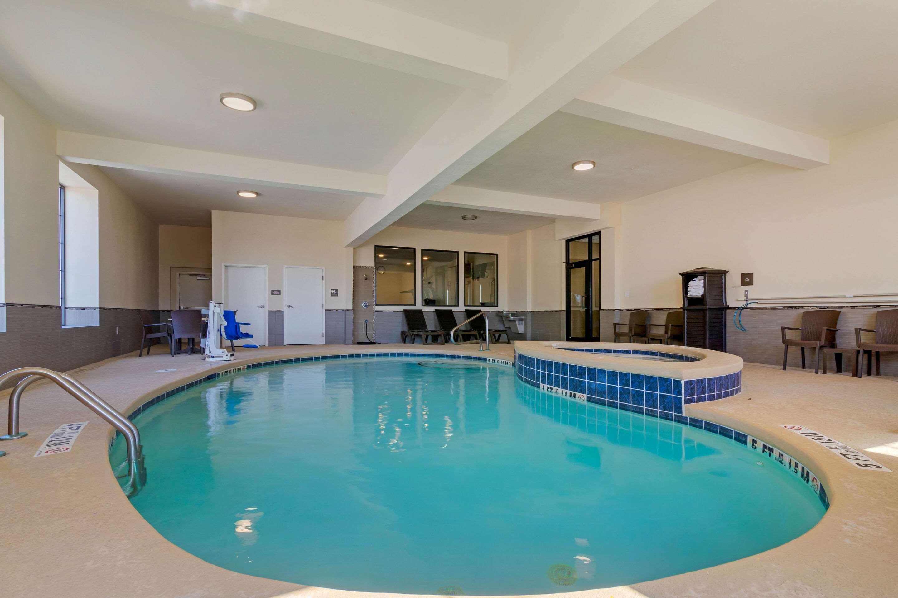 Comfort Inn & Suites Macon West Exteriér fotografie